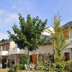Dans Résidence 3 étoiles , Saint-Geniez-dʼOlt France